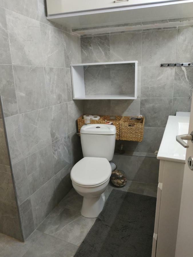Studio Apt Great Location Heart Of Downtown District Apartment Haifa Exterior foto