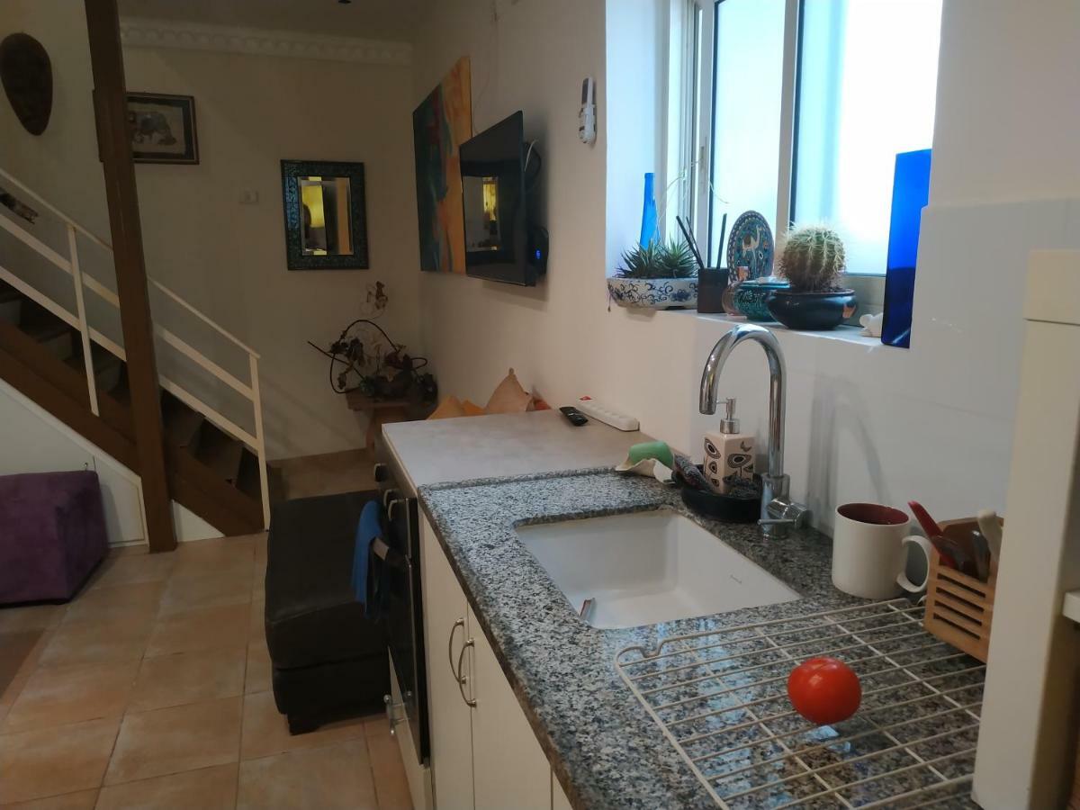 Studio Apt Great Location Heart Of Downtown District Apartment Haifa Exterior foto